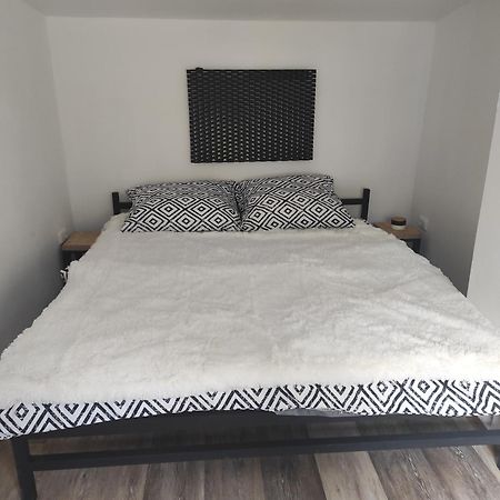 Ferienwohnung Klid Budyne nad Ohri Exterior foto